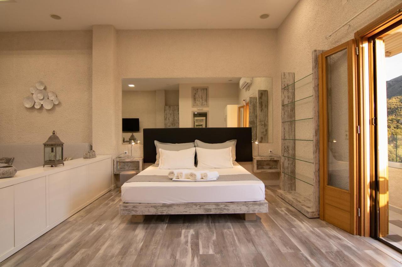 The Mountain House - Authentic Cretan Hideaway - Breathtaking And Nature Views Tourloti Ngoại thất bức ảnh